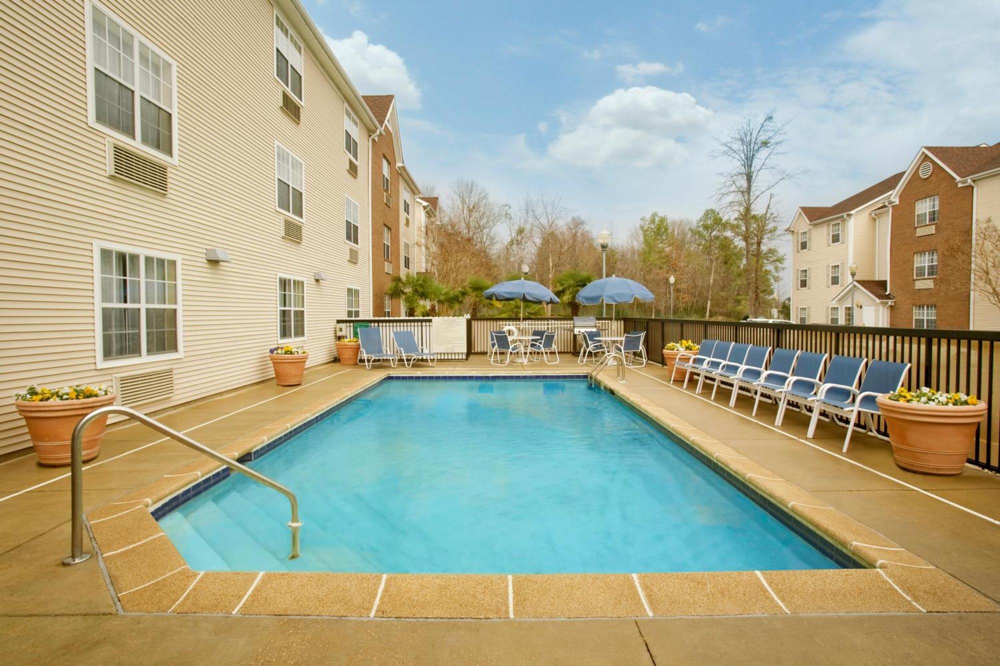 4 Budget Hotels Near Mississippi Veterans Memorial Stadium That Deliver