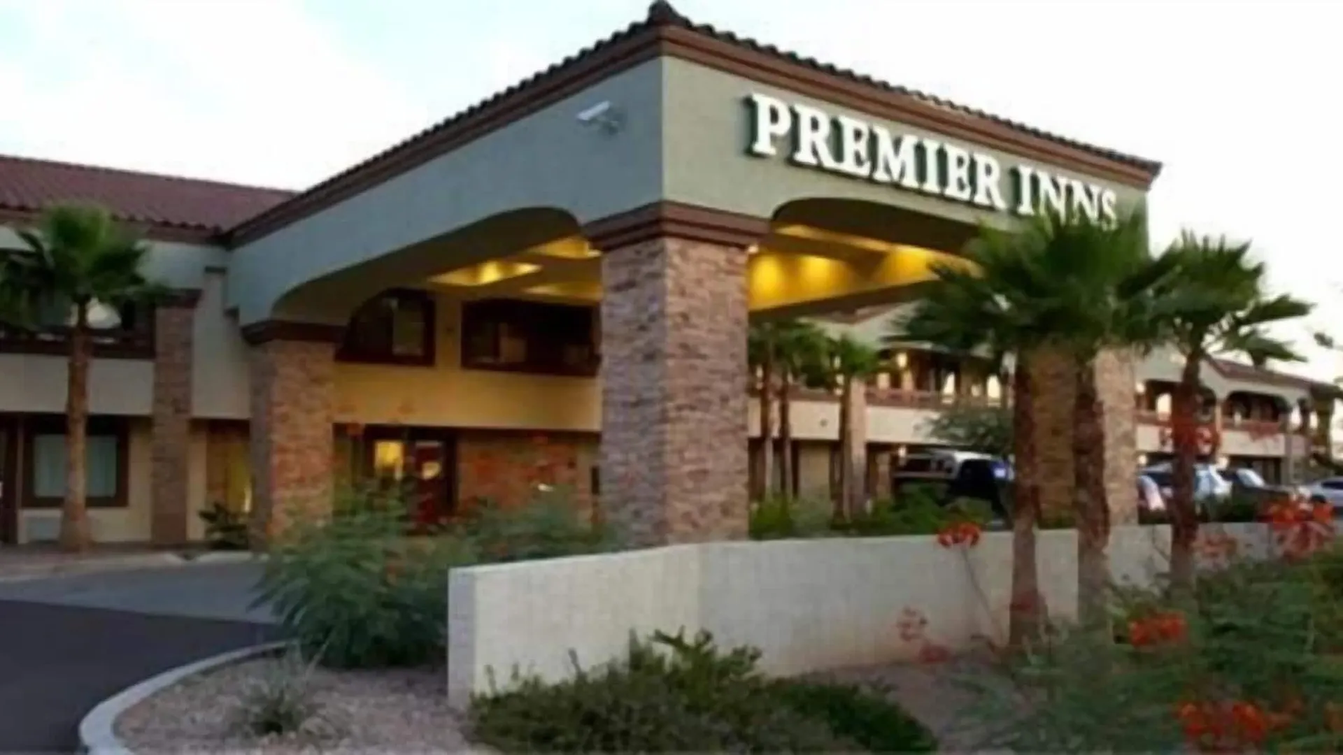 4 Family Hotels Near Camelback Ranch Worth Booking