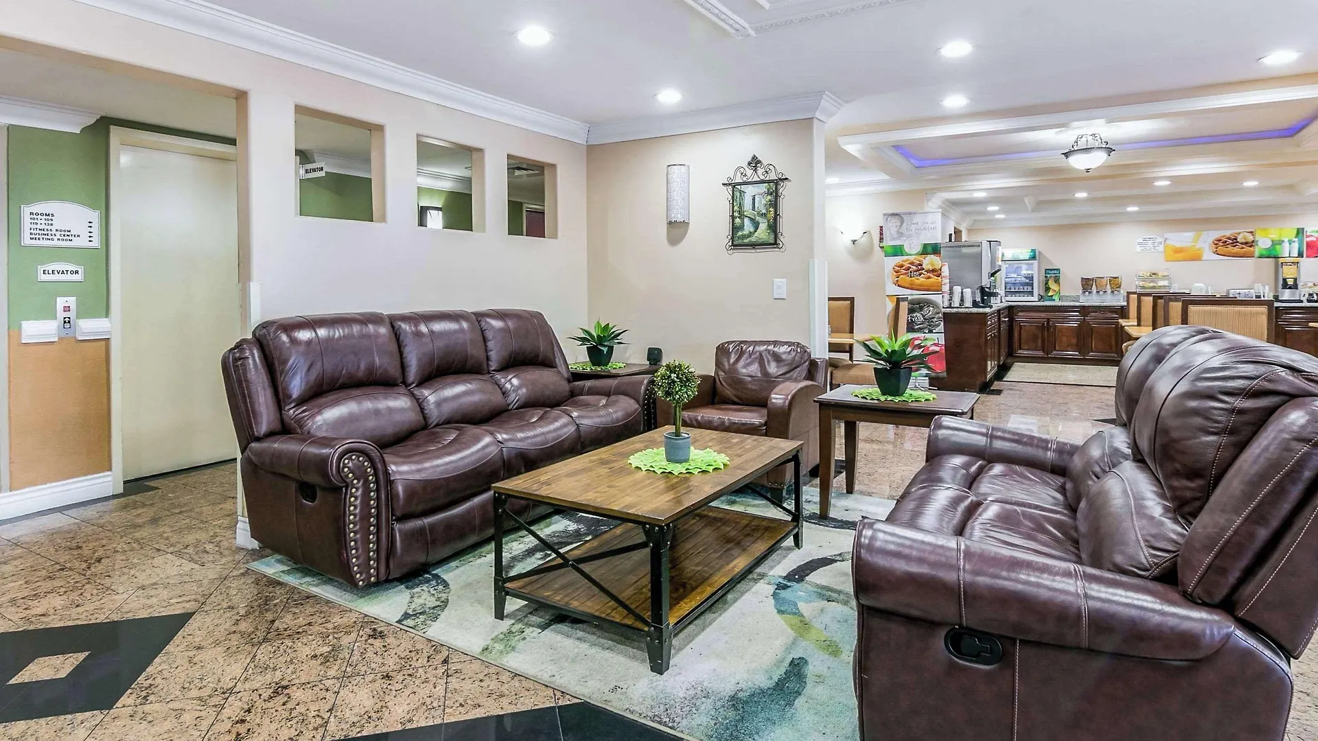 5 Airport Hotels Near Georgia Int'l Convention Center Worth Booking